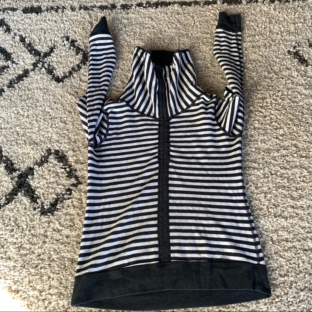 Lululemon Reversible Pullover - image 3